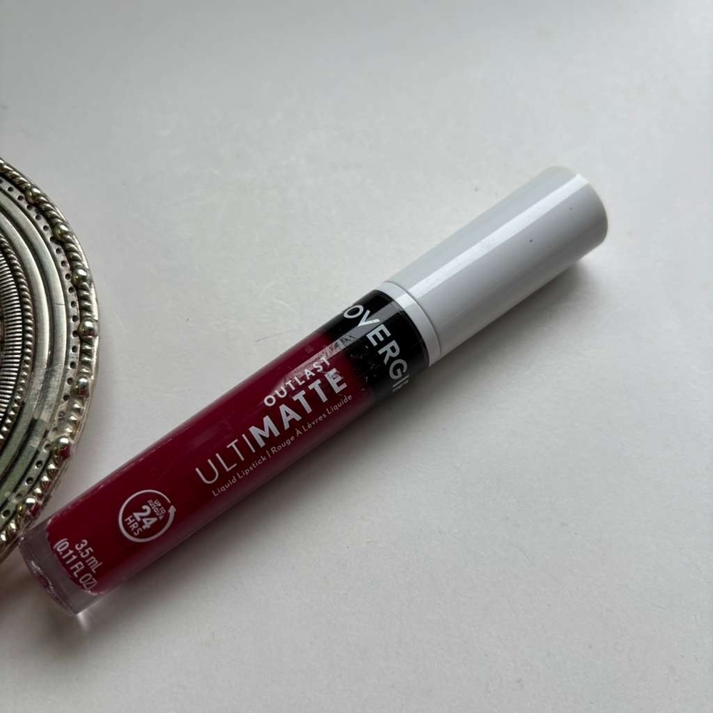 COVERGIRL Outlast Ultimate Liquid Lipstick - 135 No Wine-Ing